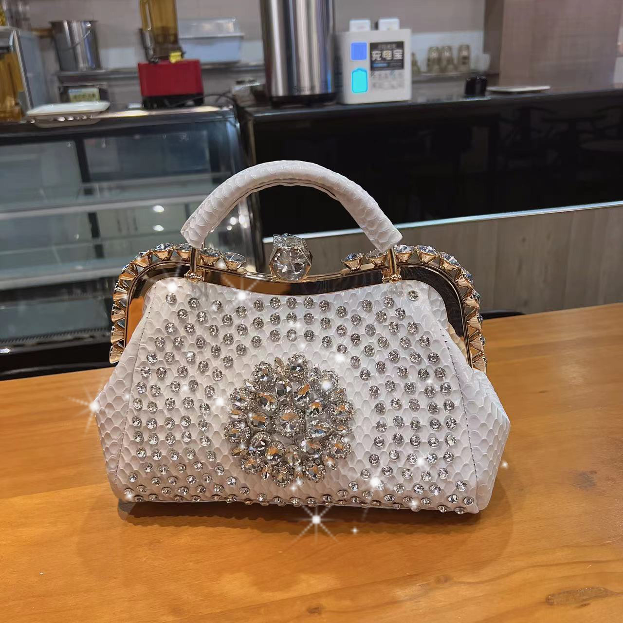 New Rhinestones Top-handle Bag - Luxury Bags On Sale 评论和价格